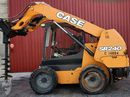 Cargador Frontal Case SR240