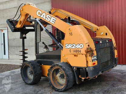 Cargador Frontal Case SR240