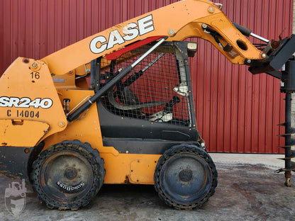 Cargador Frontal Case SR240