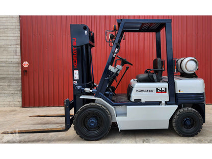 Montacargas Komatsu 25