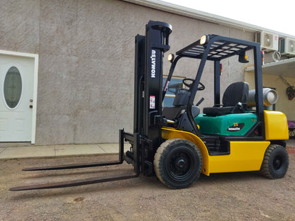 Montacargas komatsu 25