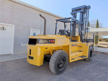 Montacargas Caterpillar 330