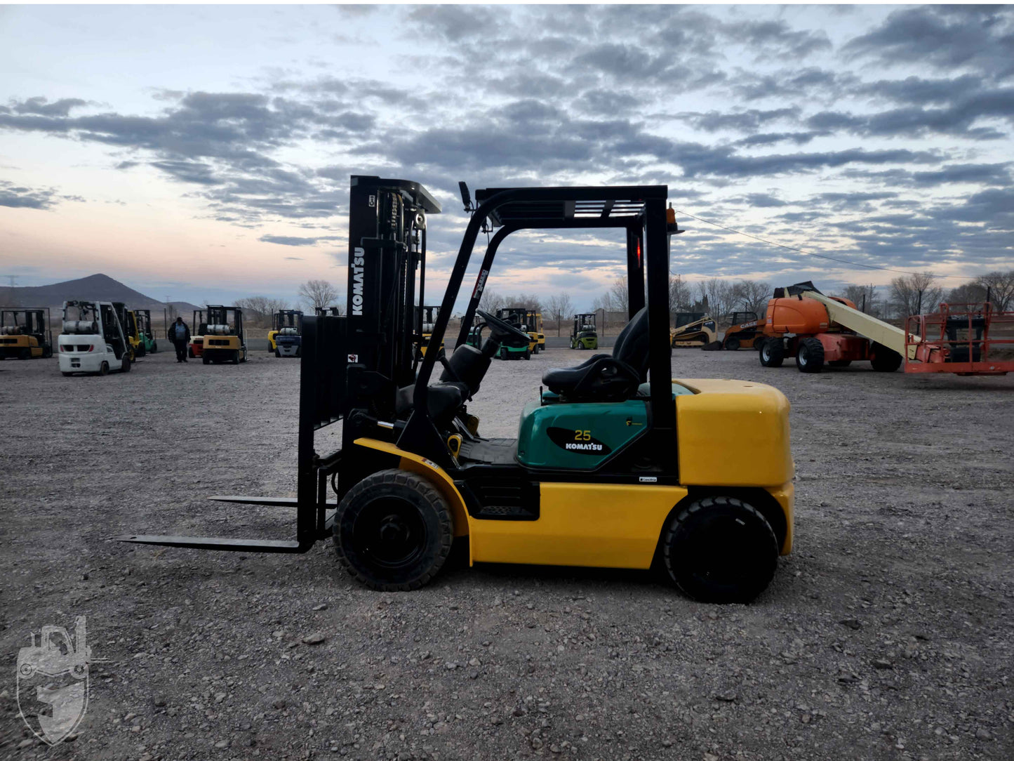 Montacargas Komatsu 25